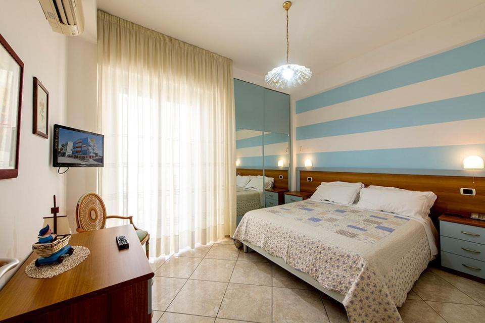 Hotel Le Soleil San Benedetto del Tronto Buitenkant foto